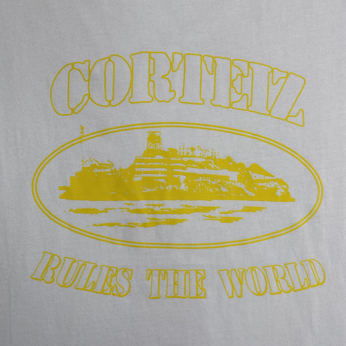 Remera Corteiz Alcatraz Rules The World Blanca