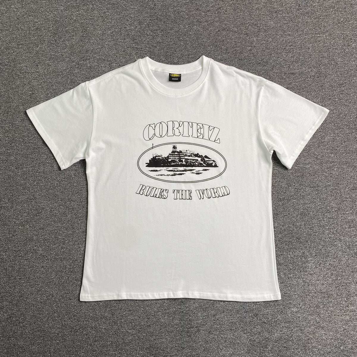 Remera Corteiz Alcatraz Rules The World Blanca