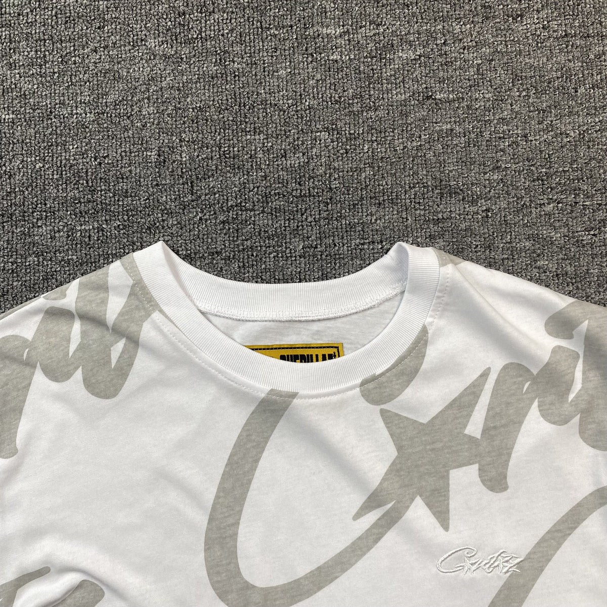 Remera Corteiz Allstarz Allover Blanca