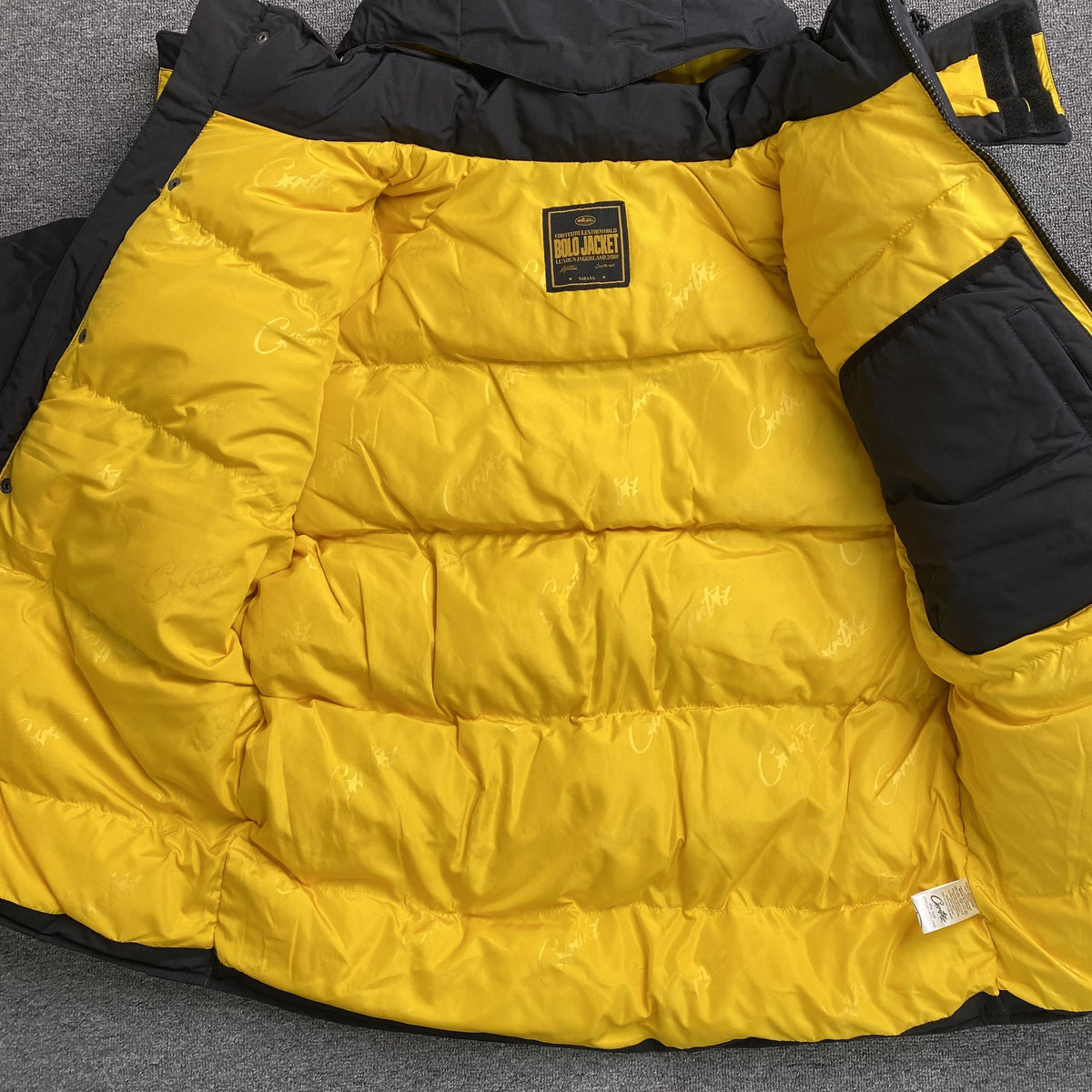 Campera Corteiz Bolo B.I.G Negra