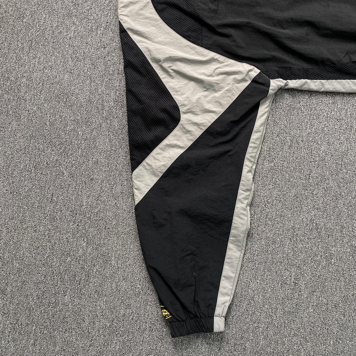 Campera Corteiz Brasil Olympic Shuku Negra