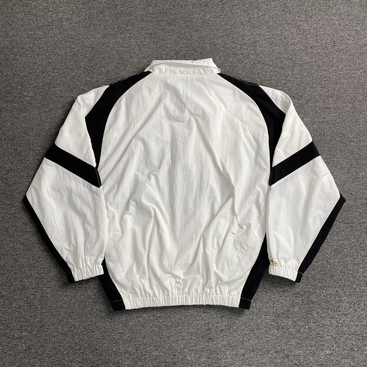 Campera Corteiz Brasil Olympic Shuku Blanca