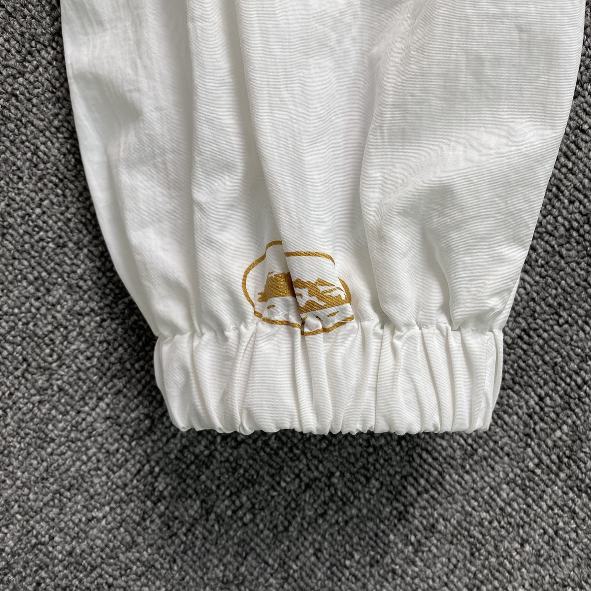 Campera Corteiz Brasil Olympic Shuku Blanca