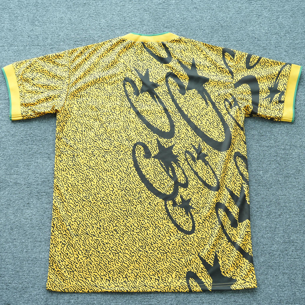 Remera Corteiz Carni Stellations Camiseta Amarilla
