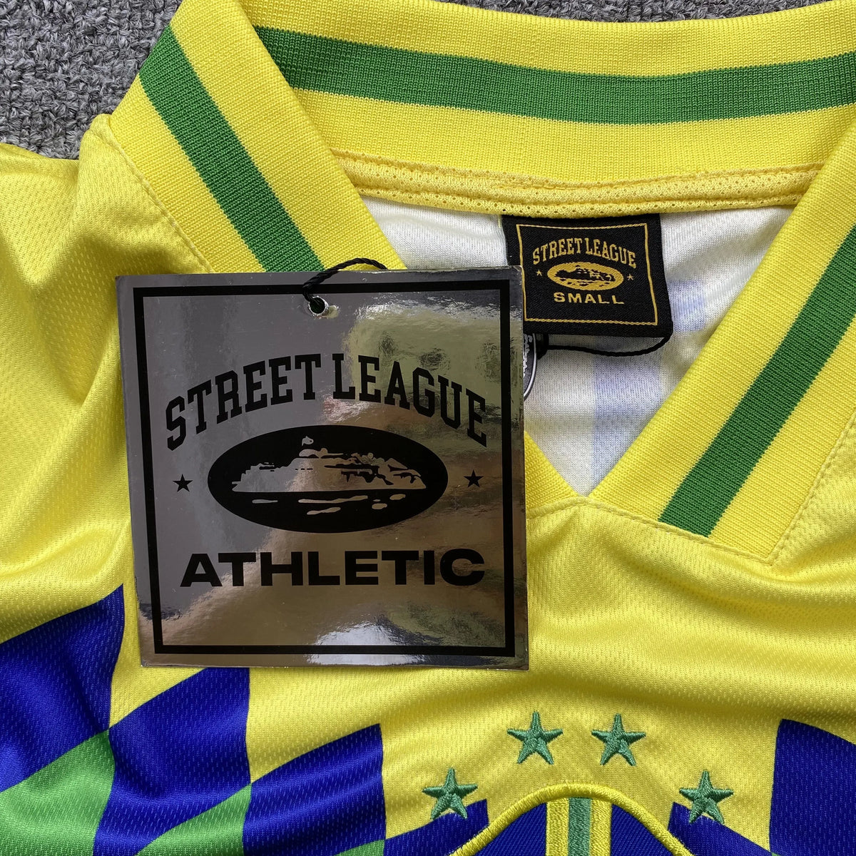 Camiseta Corteiz Club America Brasil Amarilla