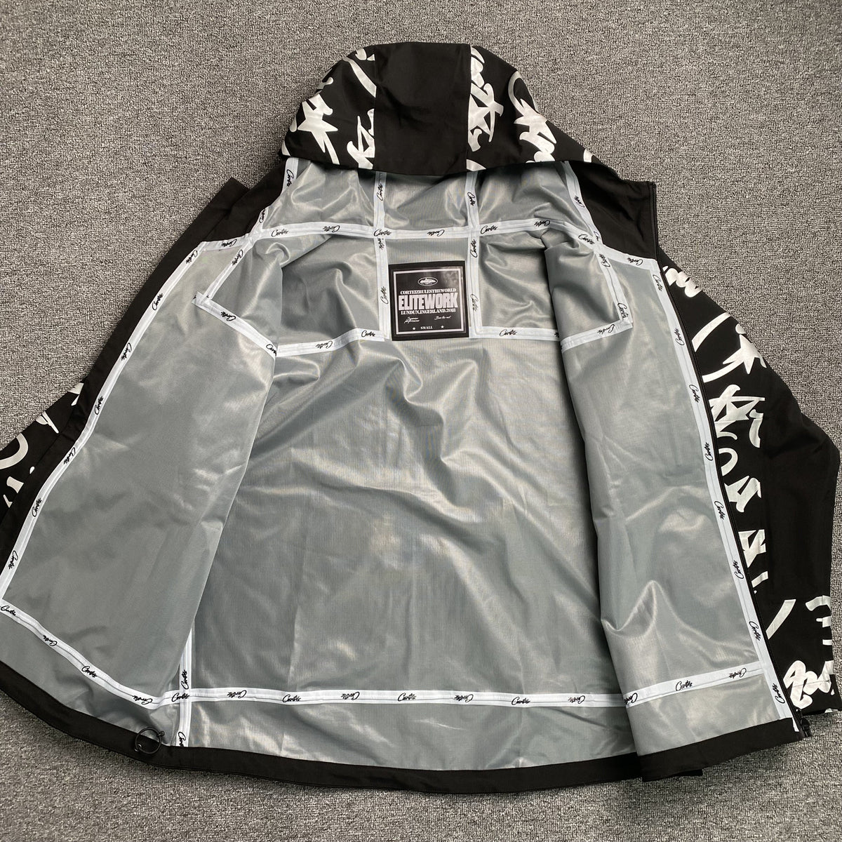Campera Corteiz Elitework Waterproof Shell Negra