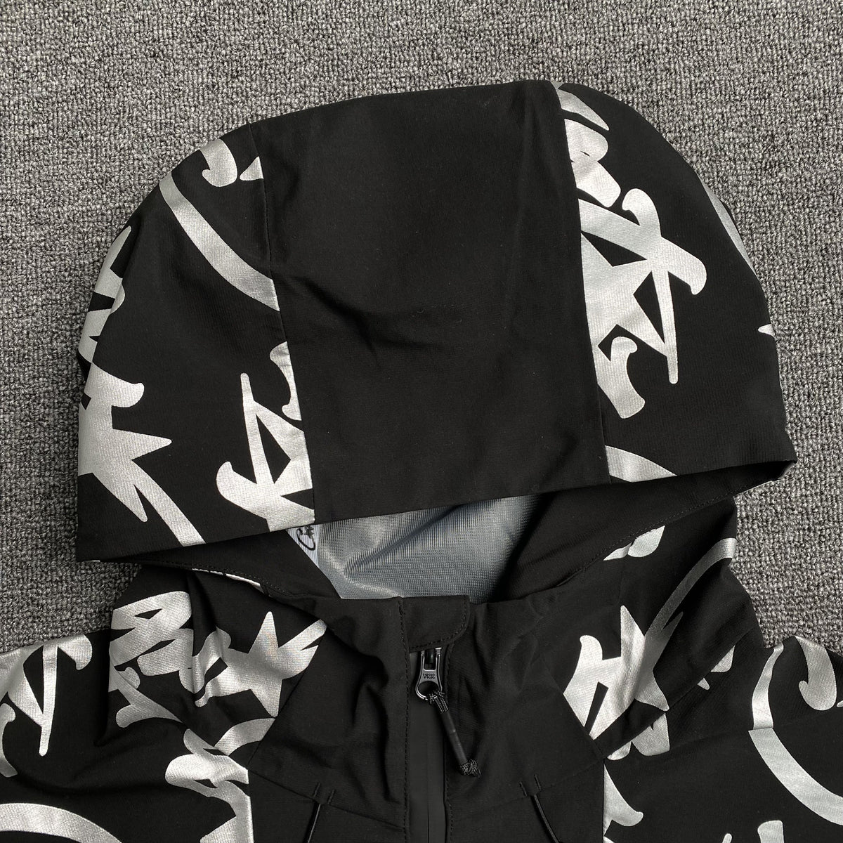 Campera Corteiz Elitework Waterproof Shell Negra