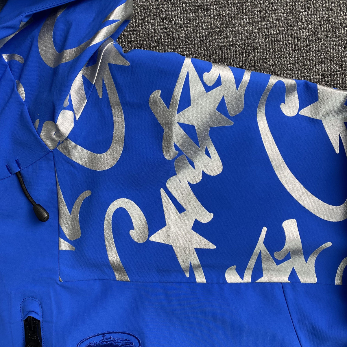Campera Corteiz Elitework Waterproof Shell Azul