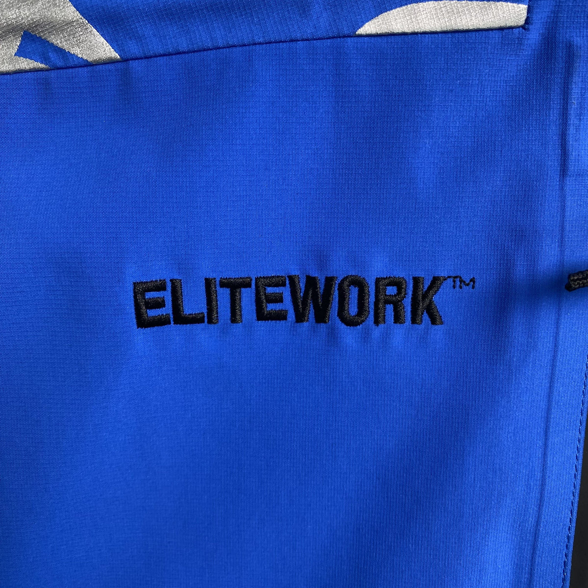 Campera Corteiz Elitework Waterproof Shell Azul