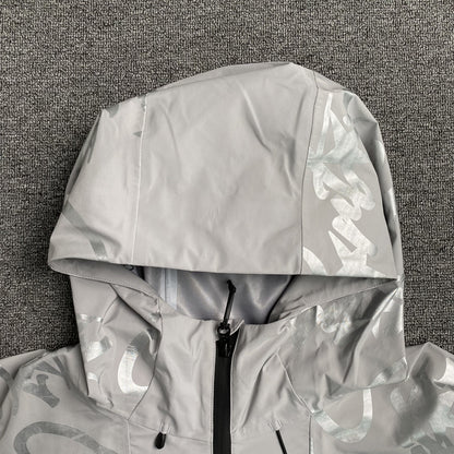 Campera Corteiz Elitework Waterproof Shell Gris