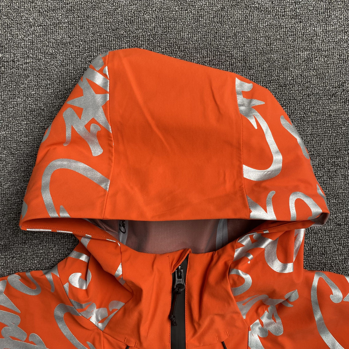 Campera Corteiz Elitework Waterproof Shell Naranja