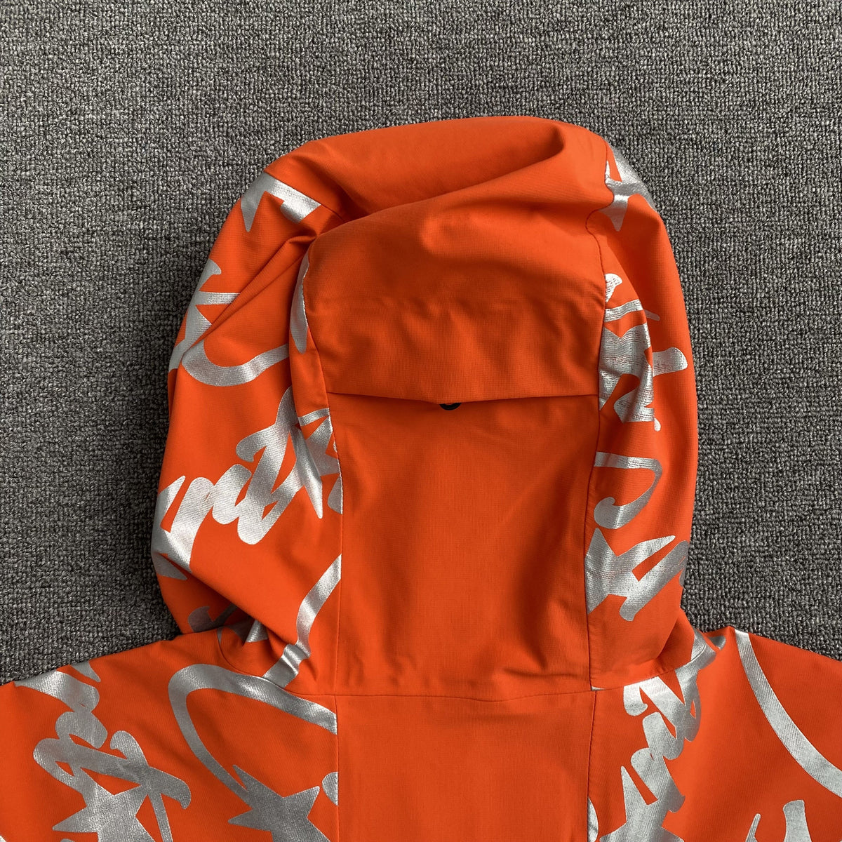 Campera Corteiz Elitework Waterproof Shell Naranja