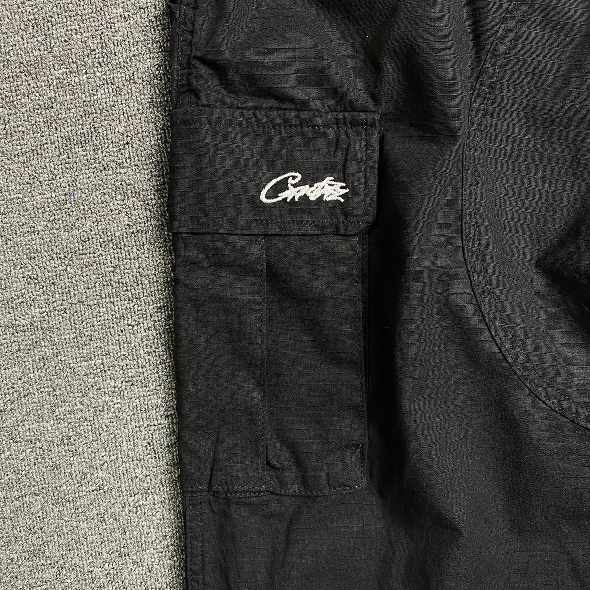 Cargo Corteiz Guerillaz Triple Negro