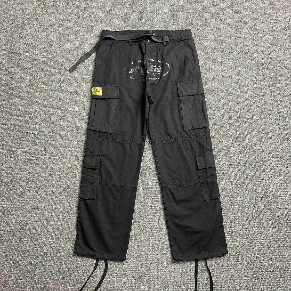 Cargo Corteiz Guerillaz Triple Negro