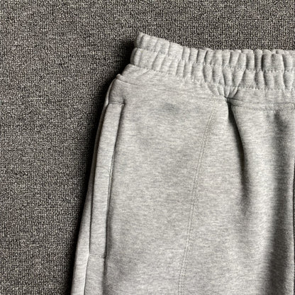 Pantalon Corteiz HMP Open Hem Gris