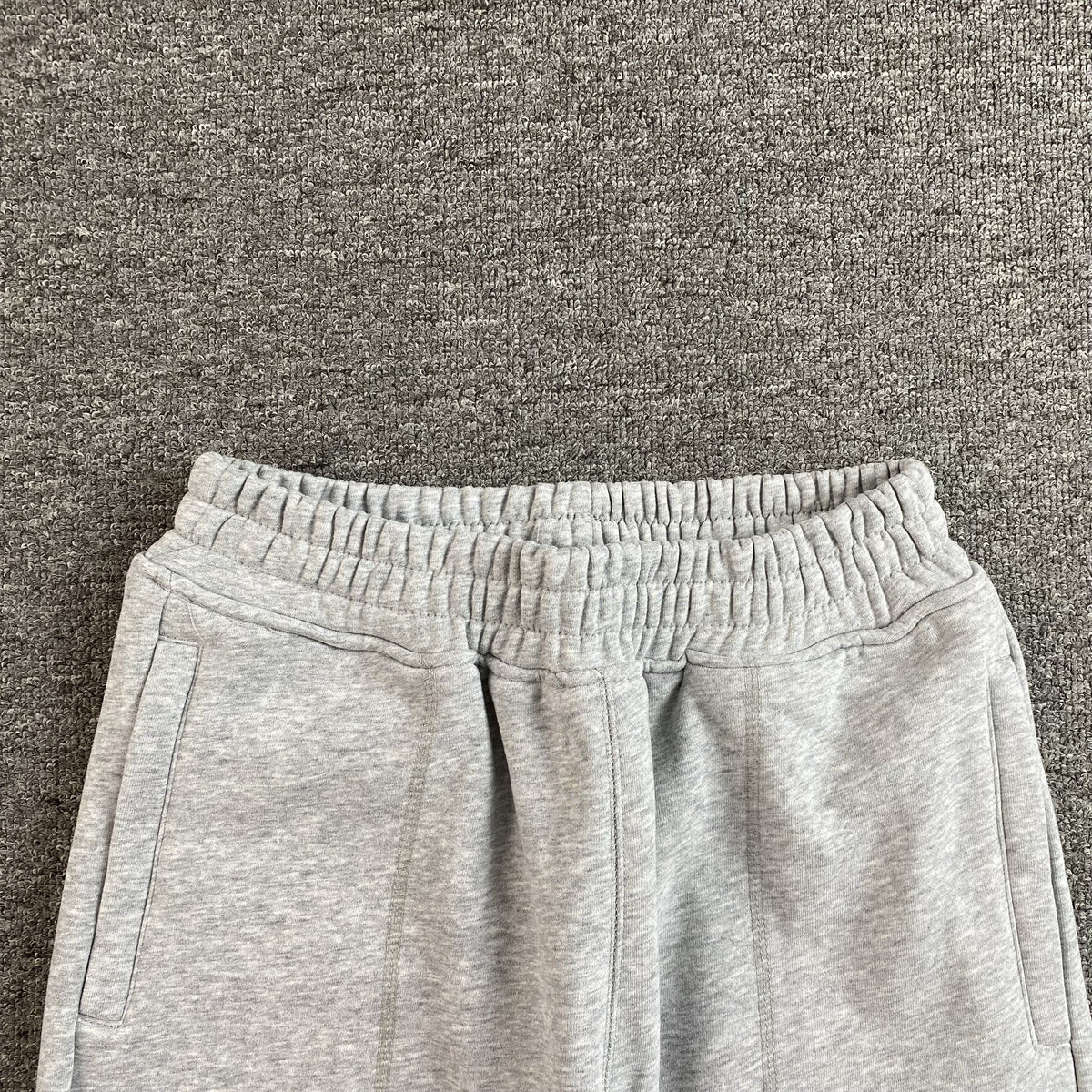 Pantalon Corteiz HMP V2 Gris