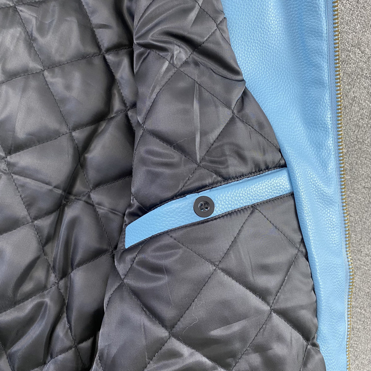 Campera Corteiz Da Skydive Cuero Celeste