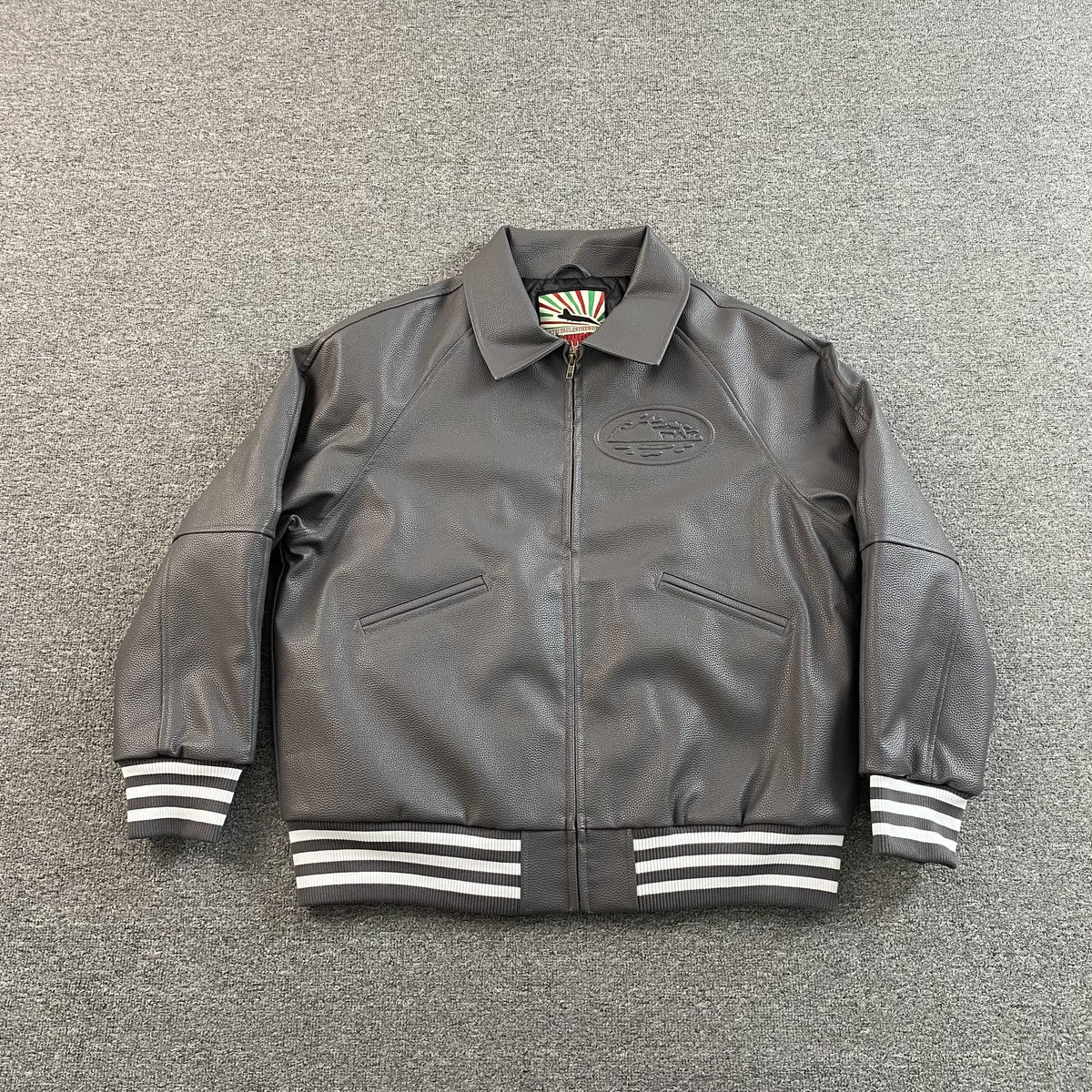 Campera Corteiz Da Skydive Cuero Gris