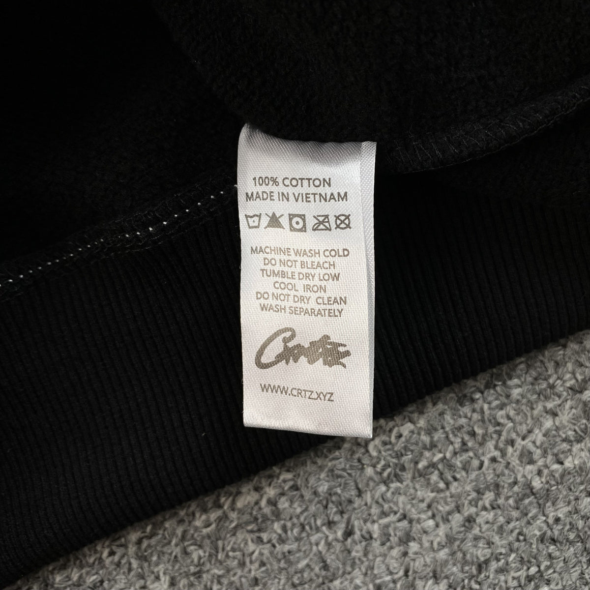 Buzo Corteiz RTW College Hoodie Negro