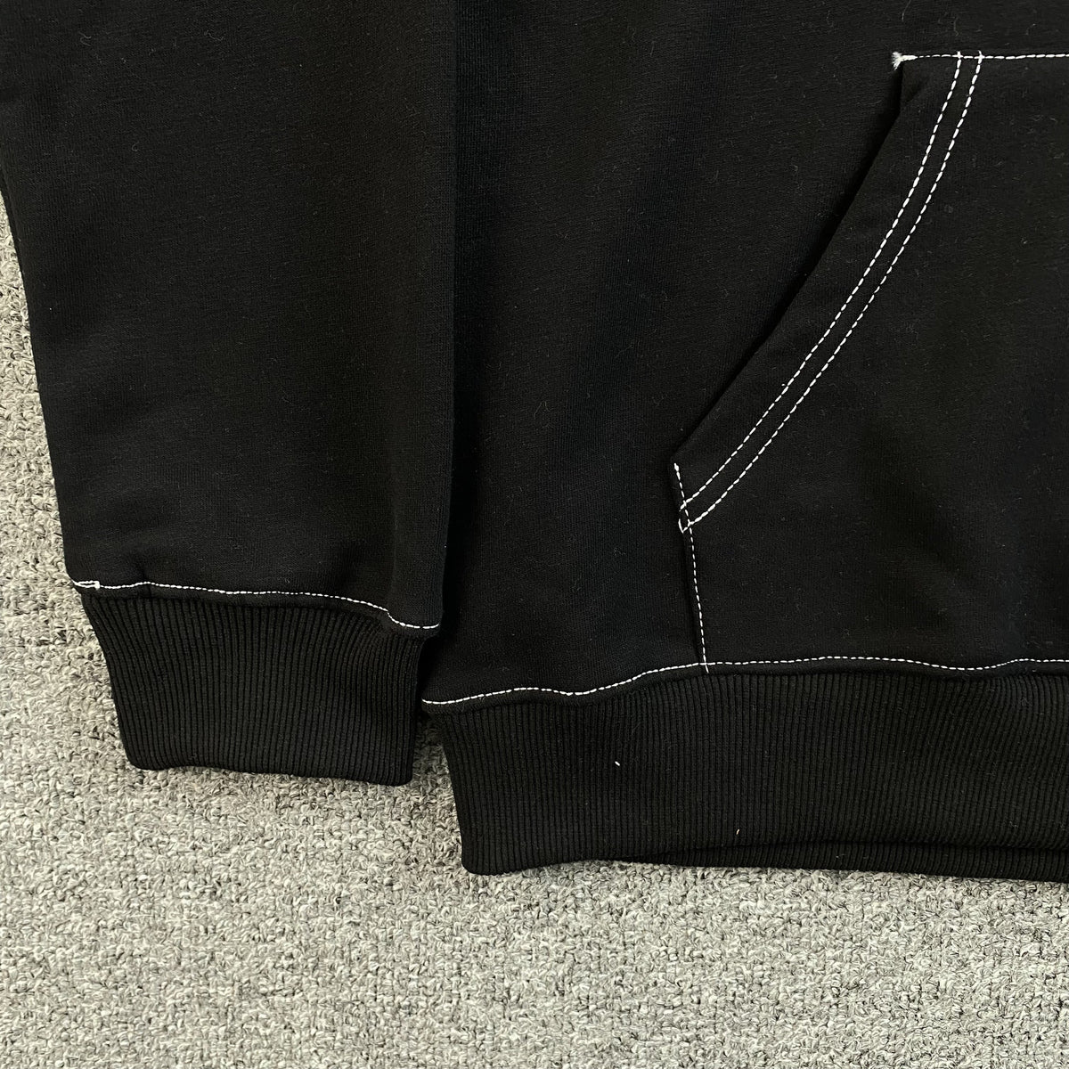 Buzo Corteiz RTW College Hoodie Negro