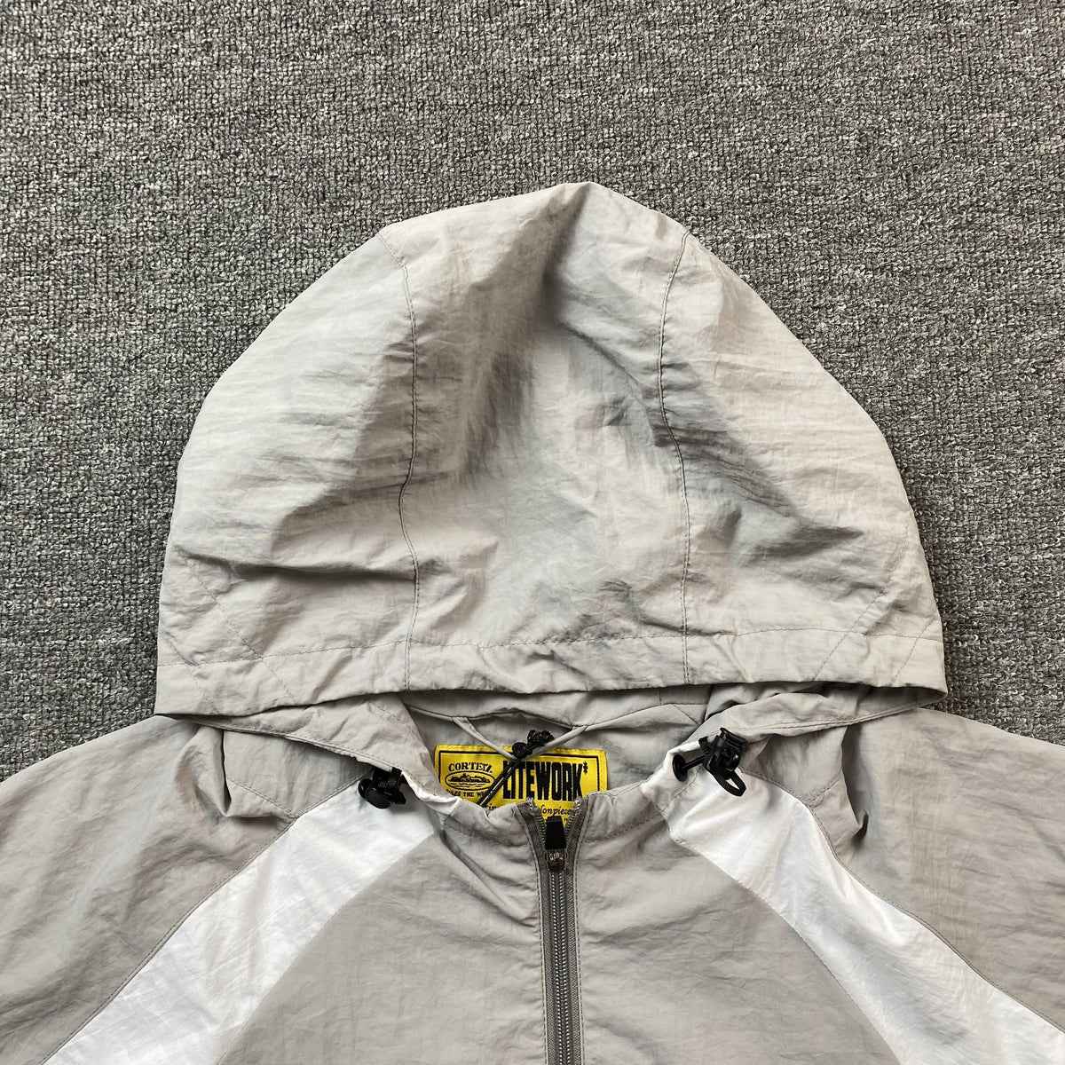Campera Corteiz Spring Gris