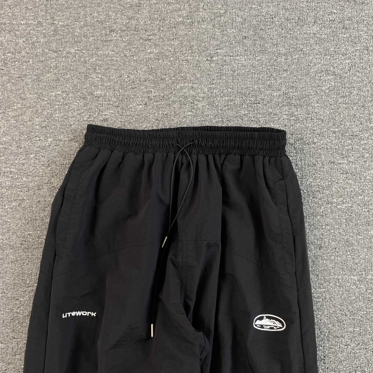 Pantalon Corteiz Sriped Litework Negro