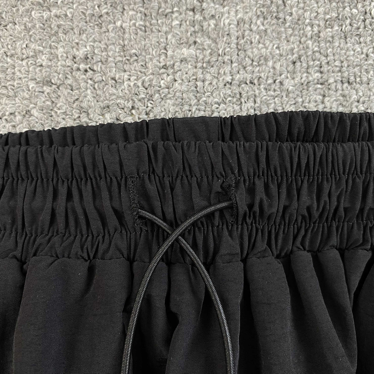 Pantalon Corteiz Sriped Litework Negro