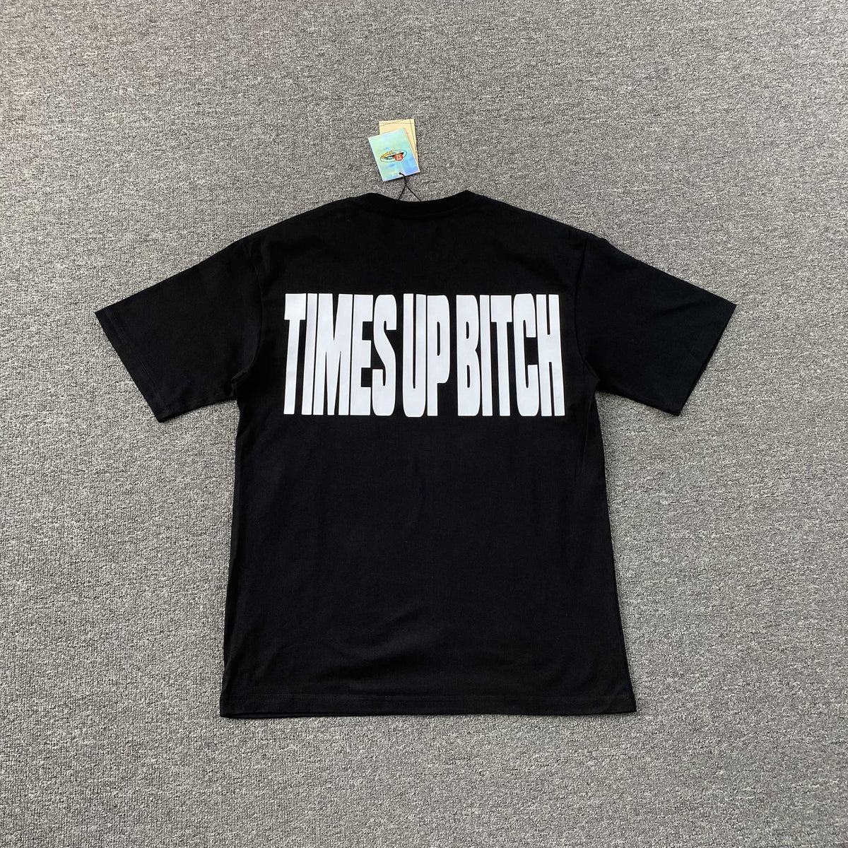 Remera Corteiz Timebomb Negra