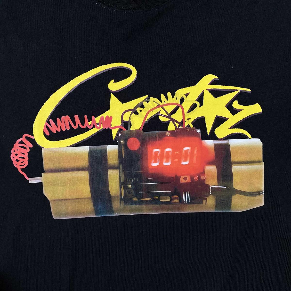 Remera Corteiz Timebomb Negra
