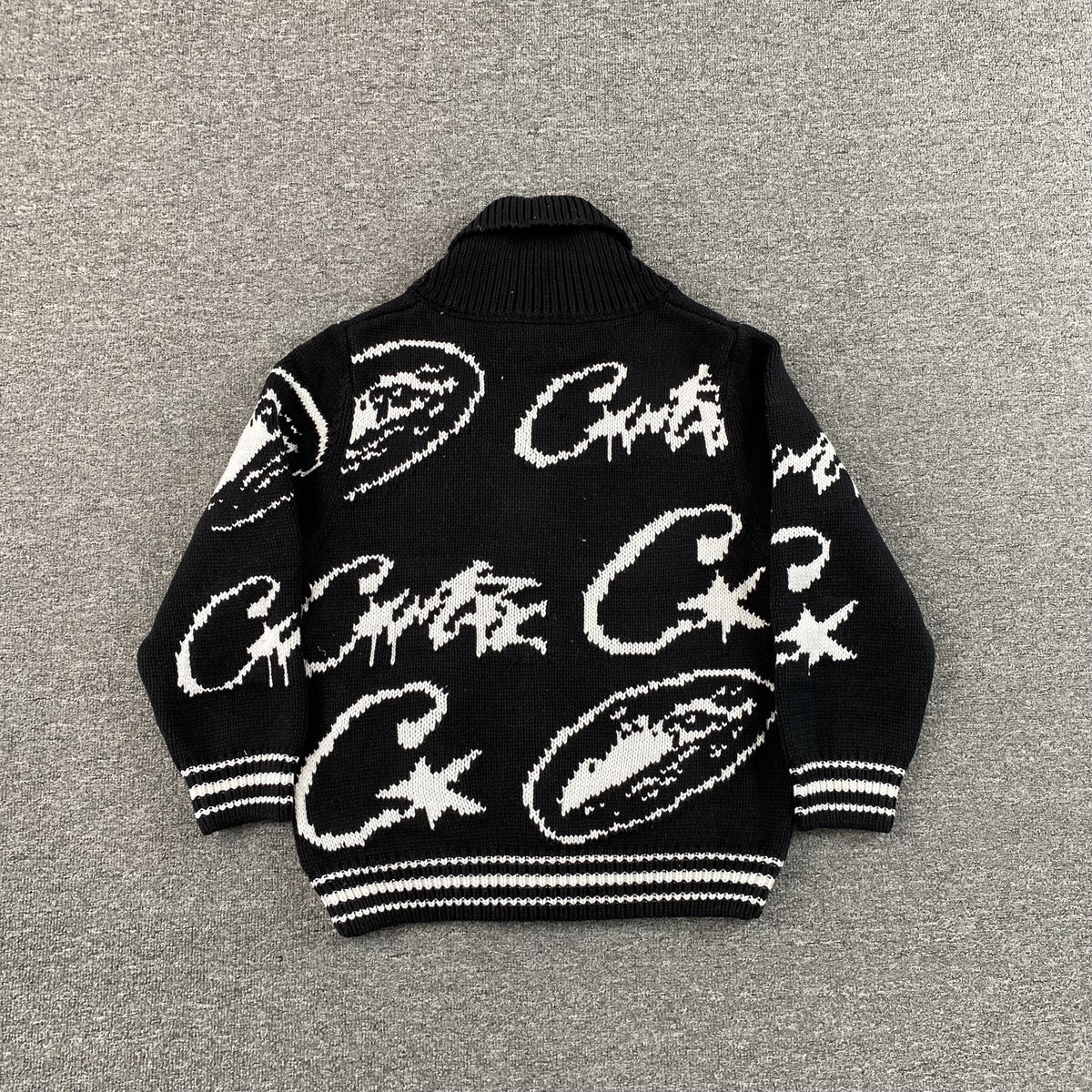 Campera Corteiz VVS Jacquard Knit Negra