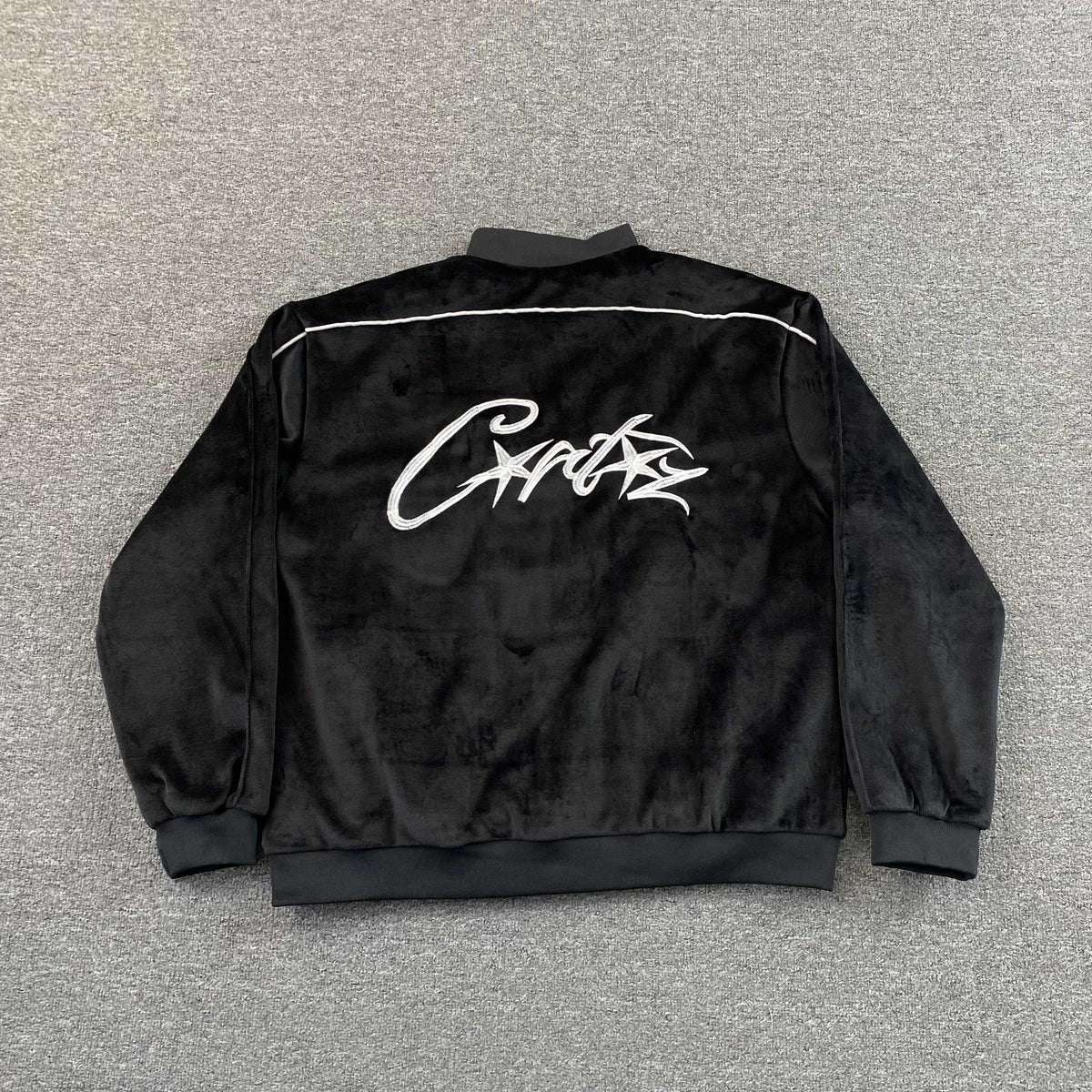 Campera Corteiz VVS Velour Negra