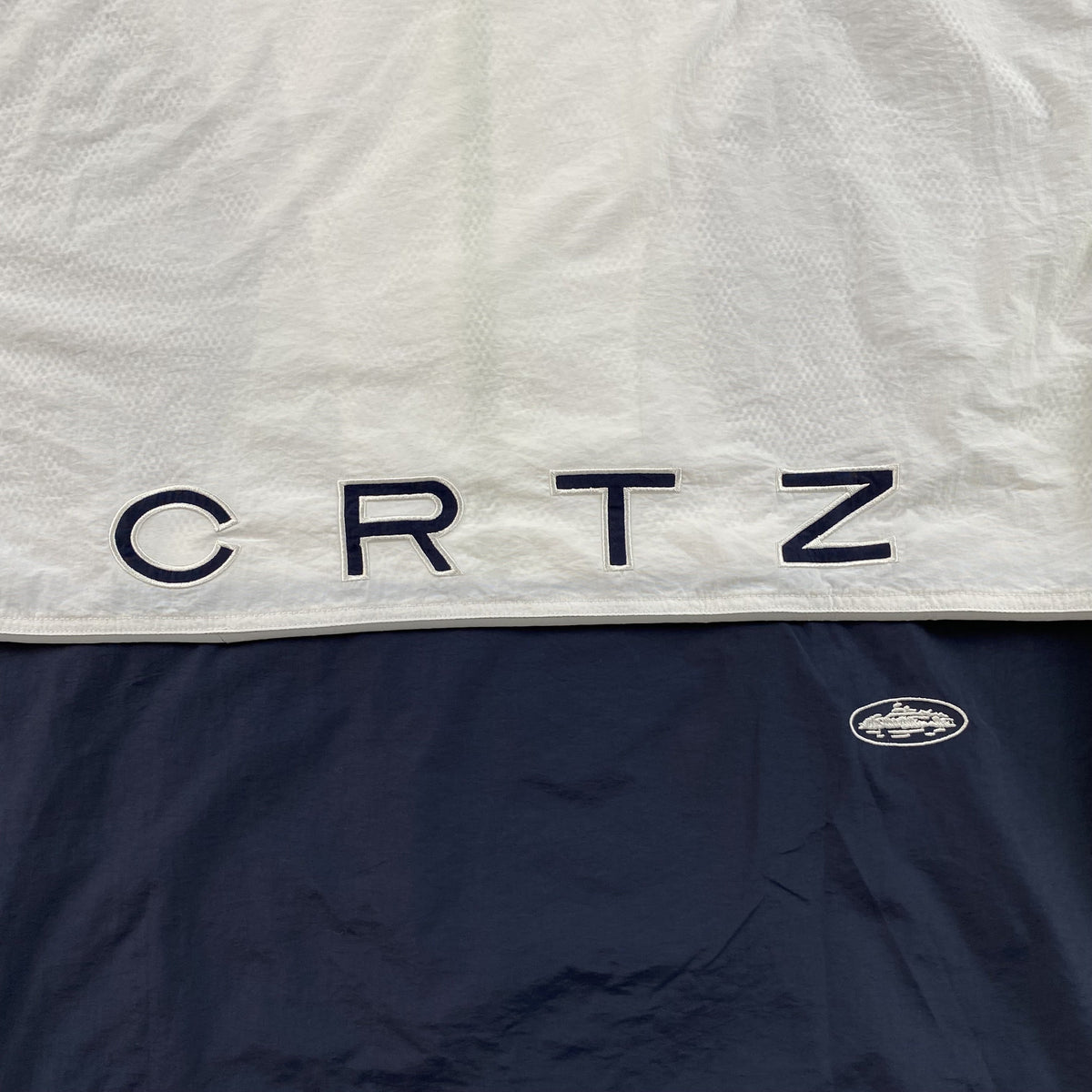 Campera Corteiz Wingz Shuku Blanca