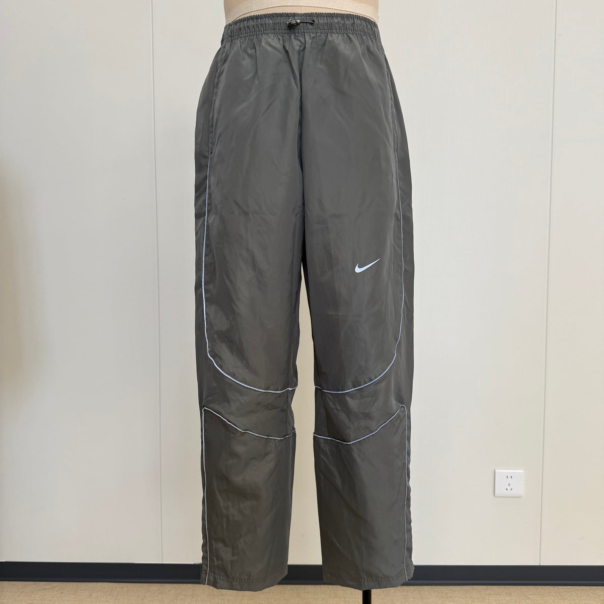 Pantalon Corteiz x Nike NRG Onyx Gris