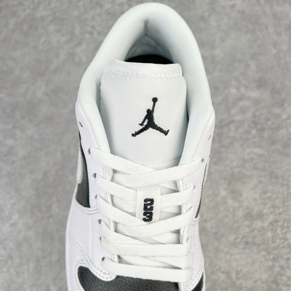 JORDAN 1 LOW PANDA