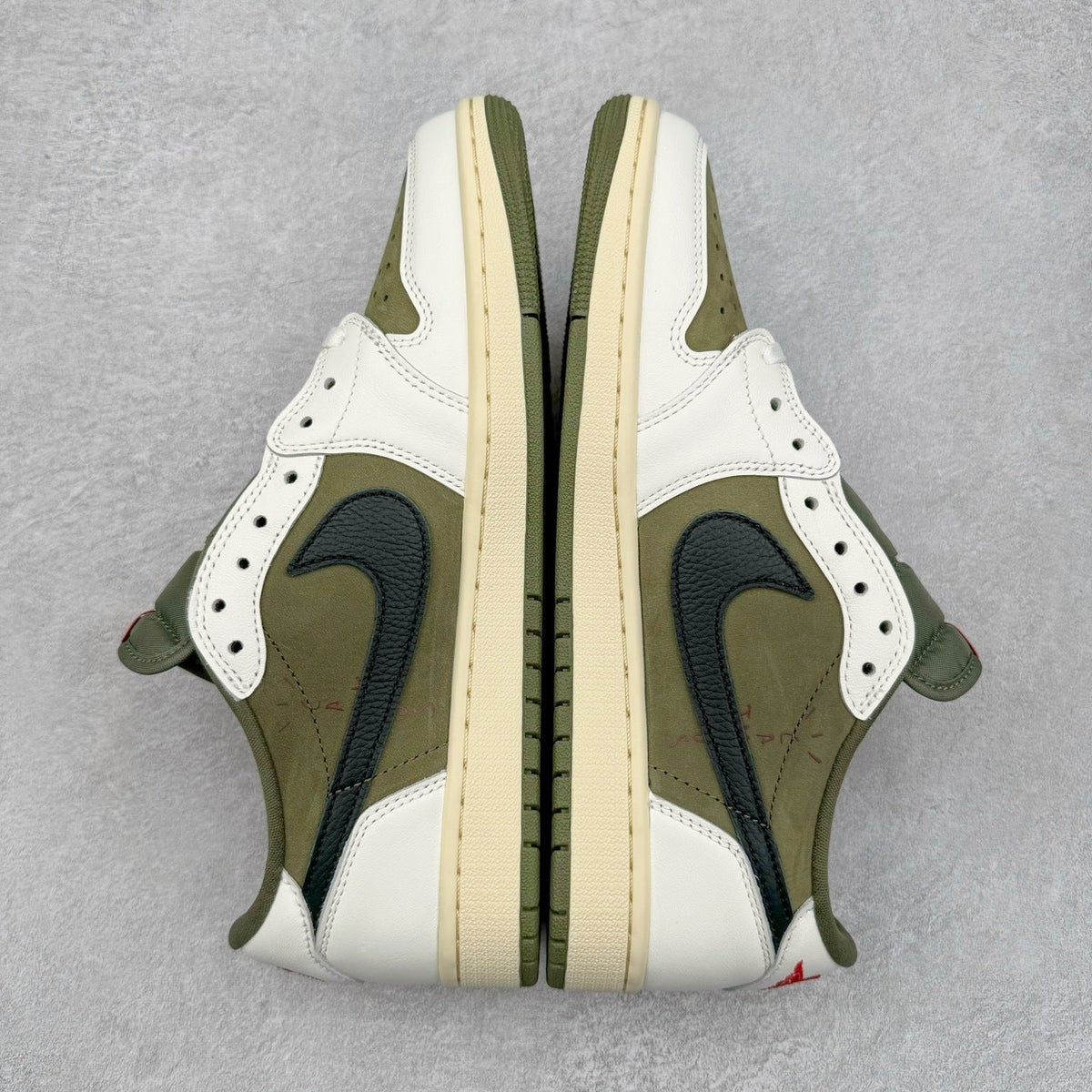 Jordan 1 Low X Travis Scott Medium Olive