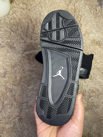 Air Jordan 4 Black Cat suela