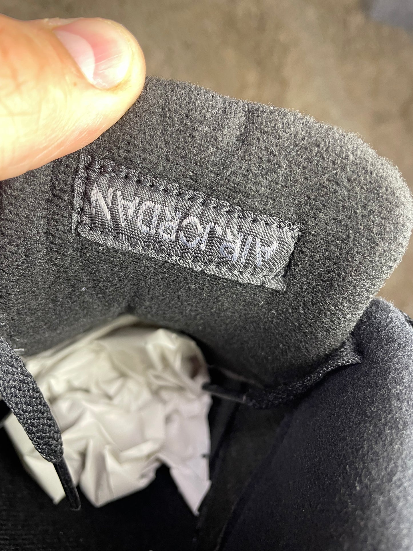 Air Jordan 4 Black Cat etiqueta interior