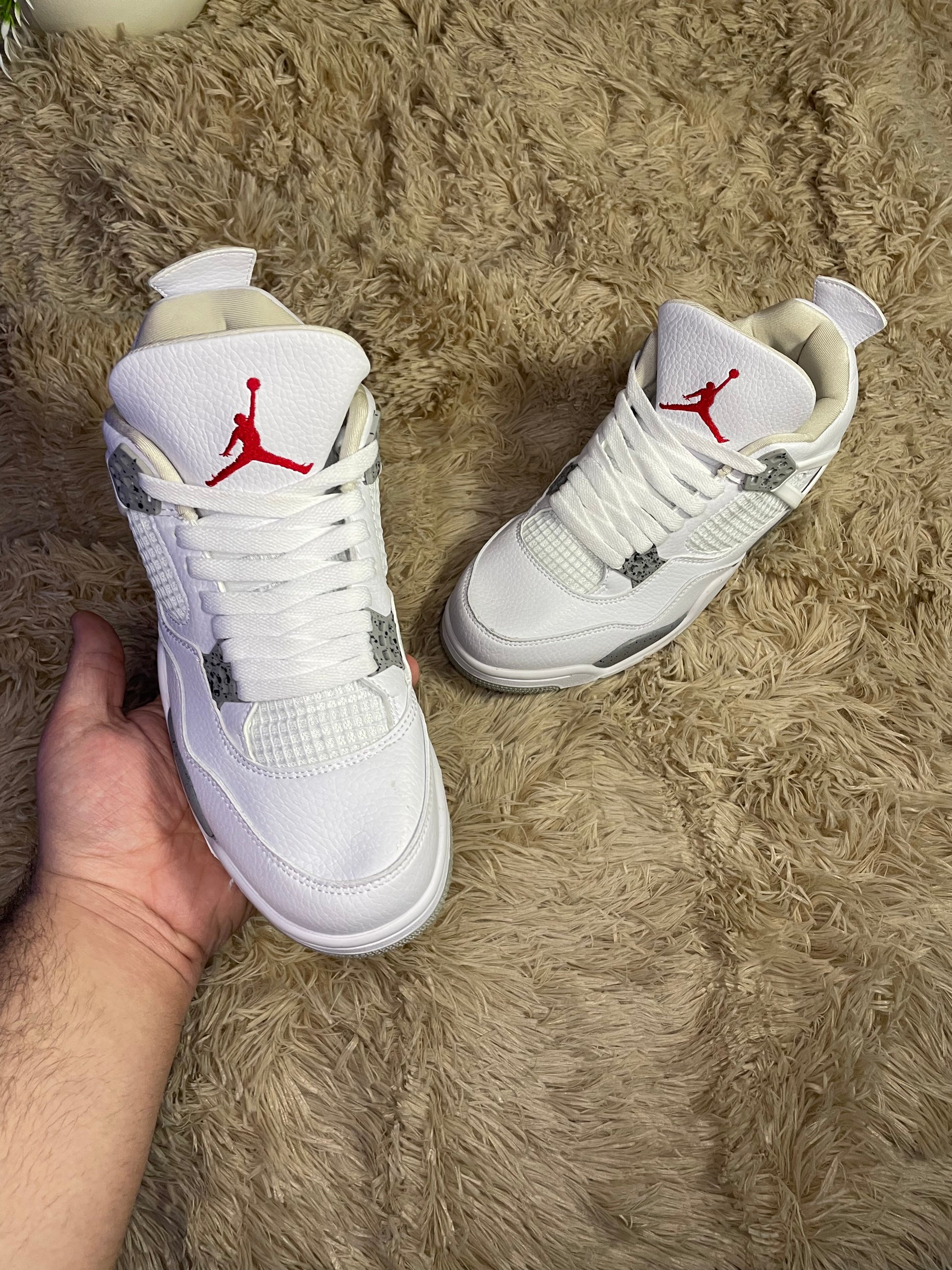 Air Jordan 4 White Oreo talon