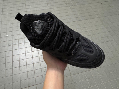 Louis Vuitton Skate Sneaker Crystal Negro