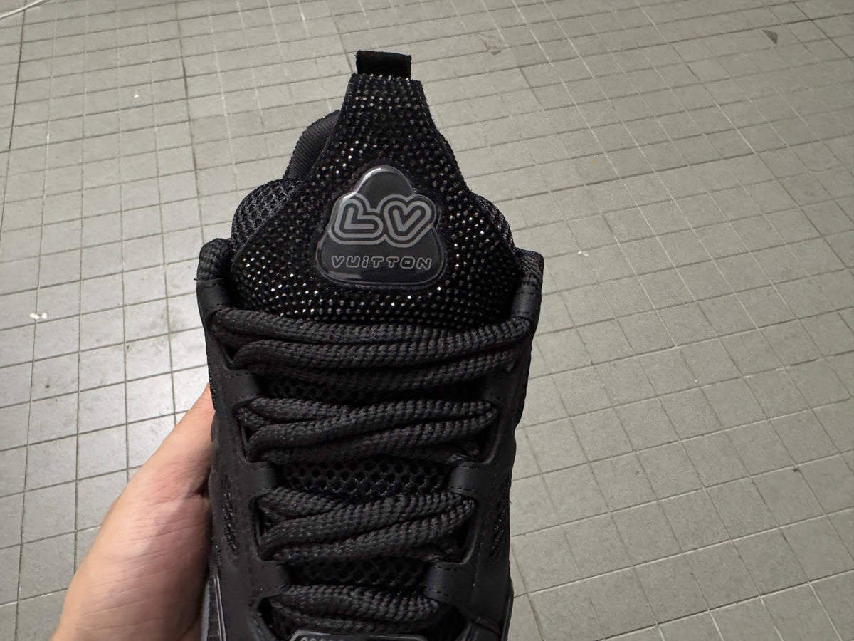 Louis Vuitton Skate Sneaker Crystal Negro