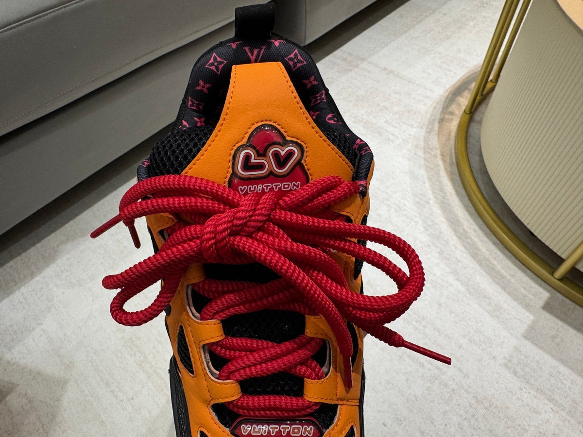 Louis Vuitton Skate Sneaker Negro Naranja