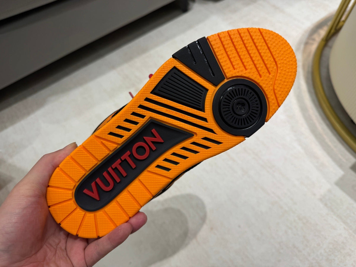 Louis Vuitton Skate Sneaker Negro Naranja
