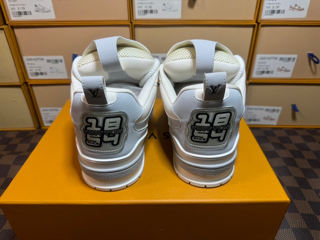 Louis Vuitton Skate Sneaker Gris