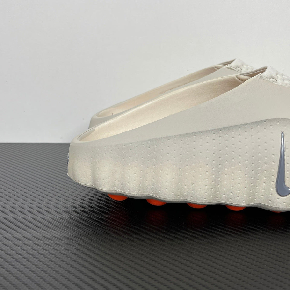 Nike Mind 001 Slide Light Bone