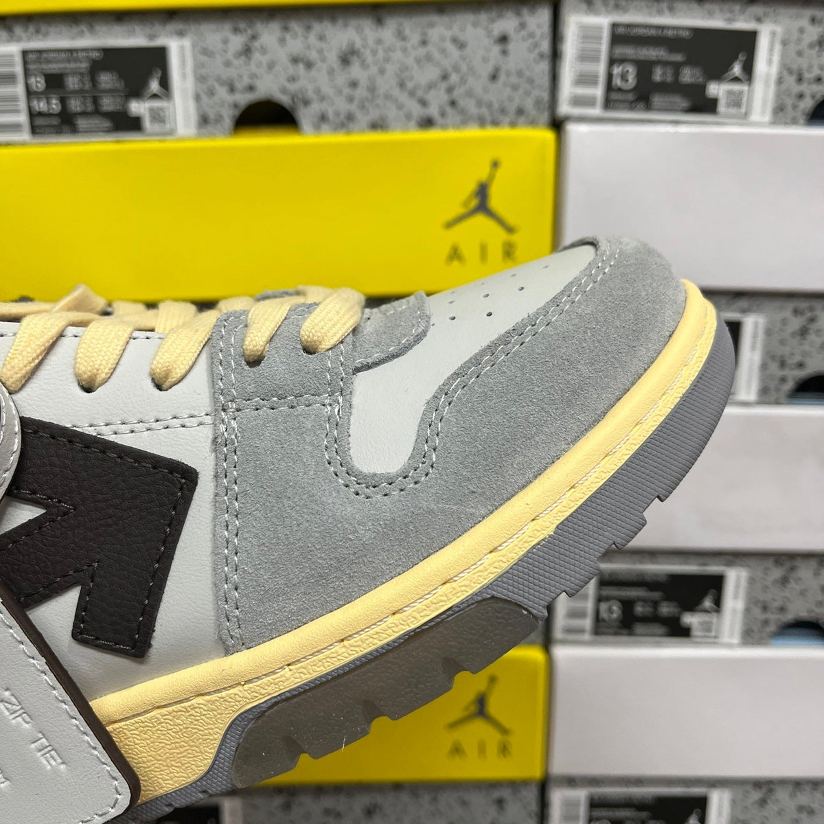 Off White Out Of Office Gris