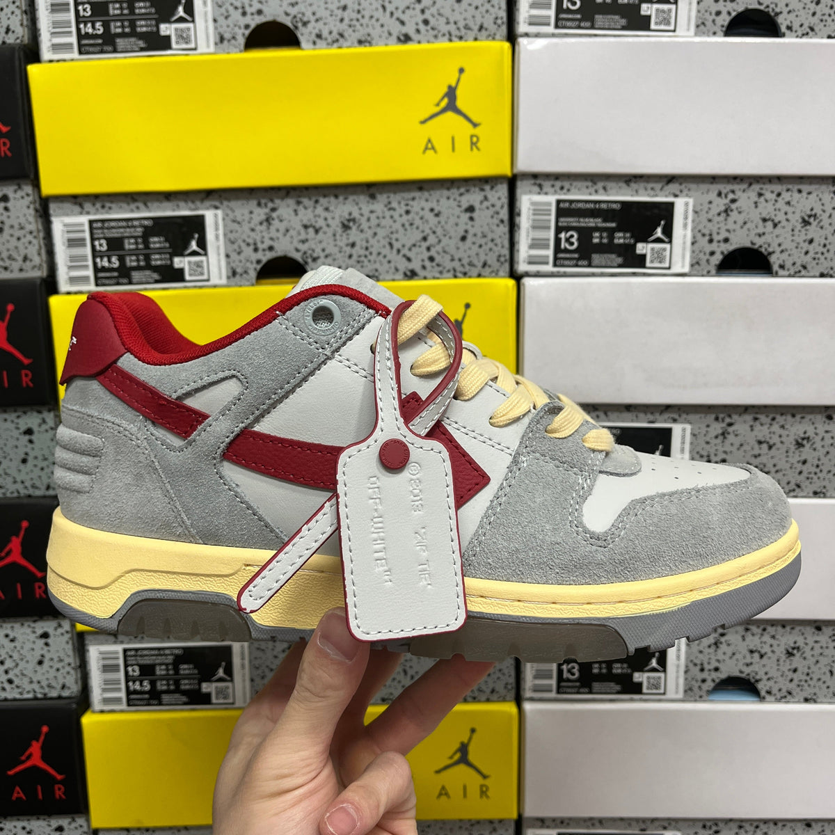 Off White Out Of Office Gris Rojo