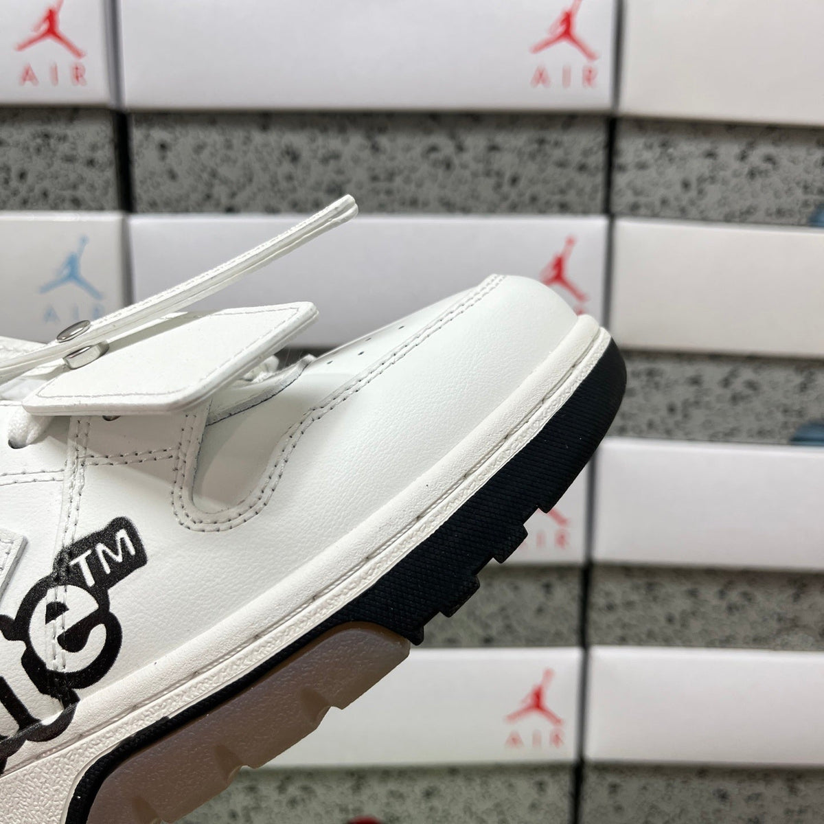 Off White Out Of Office Logo Print Blanco