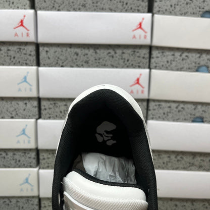 Off White Out Of Office Logo Print Blanco