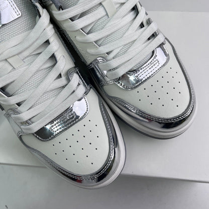 Off White Out Of Office Plateada