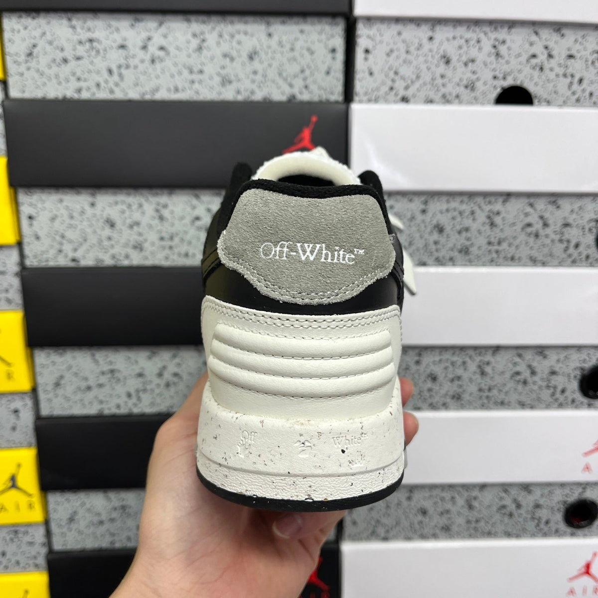 Off White Out Of Office Blanca Negro Speckled